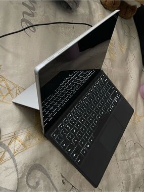 Microsoft Surface Laptop - Silver/White Finish